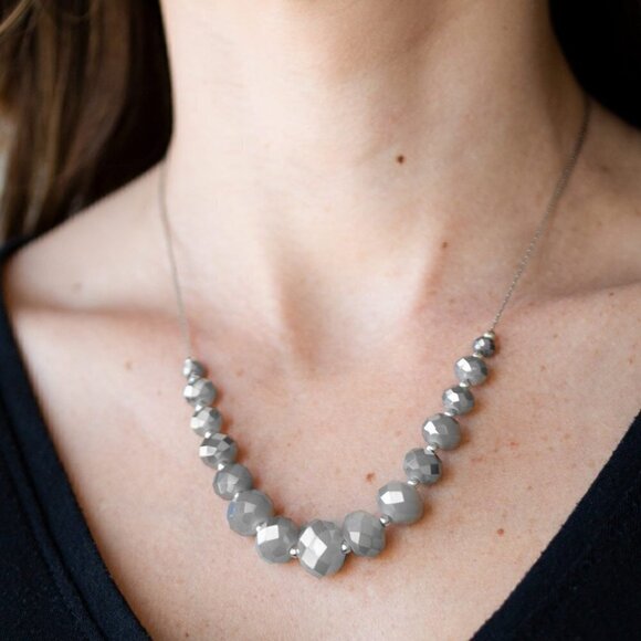 CRYSTAL Carriages Silver Necklace - Picture 2 of 3